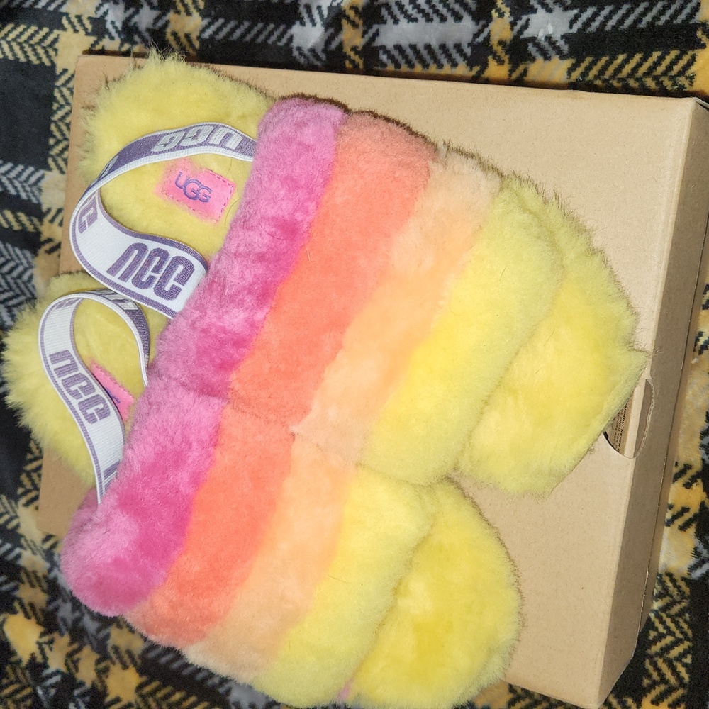UGG Fluffy Rainbow Slippers